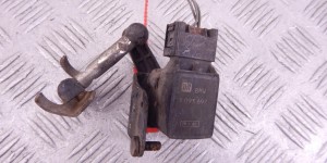 Датчик положения кузова BMW 3-series (E46) 37 14 1 093 697 Датчик положения кузова BMW 3-series (E46) 37 14 1 093 697