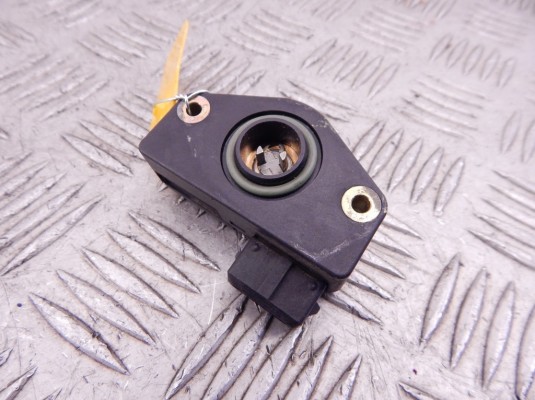 Датчик положения дроссельной заслонки BMW 5-series (E39) 13 63 1 703 562 Датчик положения дроссельной заслонки BMW 5-series (E39) 13 63 1 703 562