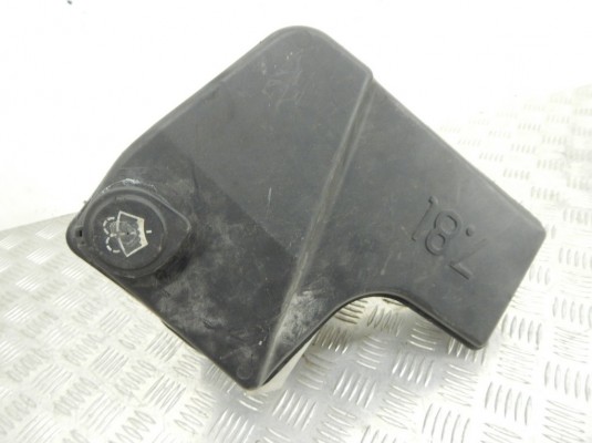 Бачок омывателя BMW X5-series (E53) 61 67 8 252 738