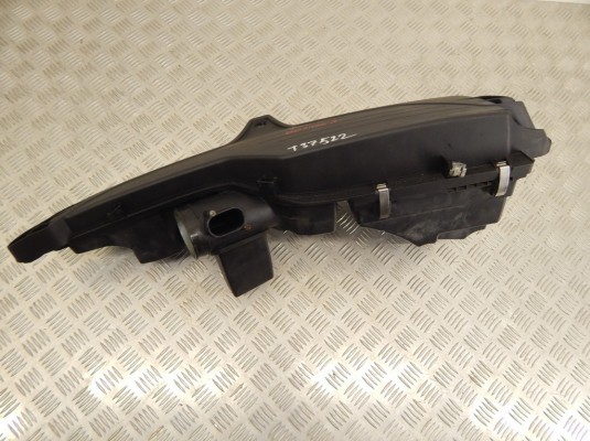 Корпус воздушного фильтра BMW 1-series (F20/21) 13 71 7 597 582
