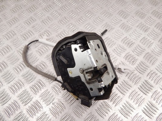 Замок двери передней правой BMW 3-series (E46) 51 21 8 253 433