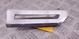 Повторитель передний правый BMW 7-series (F01/02) 63 13 7 203 372