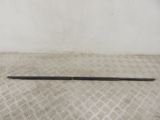 Молдинг стекла двери передней левой наружный BMW 3-series (F30/31) 51 33 7 258 295