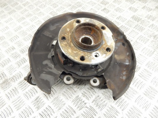 Ступица задняя правая BMW 3-series (F30/31) 33 32 6 792 522 Ступица задняя правая BMW 3-series (F30/31) 33 32 6 792 522