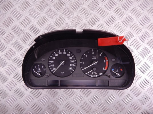 Щиток приборов (приборная панель) BMW 5-series (E39) 62 11 6 906 122