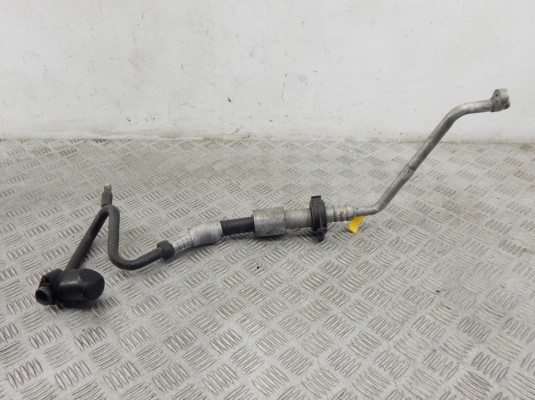 Трубка кондиционера BMW 5-series (E39) Трубка кондиционера BMW 5-series (E39)