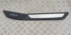 Накладка на порог BMW 7-series (F01/02) 51 47 8 046 292