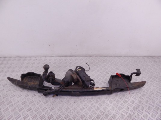 Прицепное устройство (фаркоп) BMW 3-series (E90/91/92)