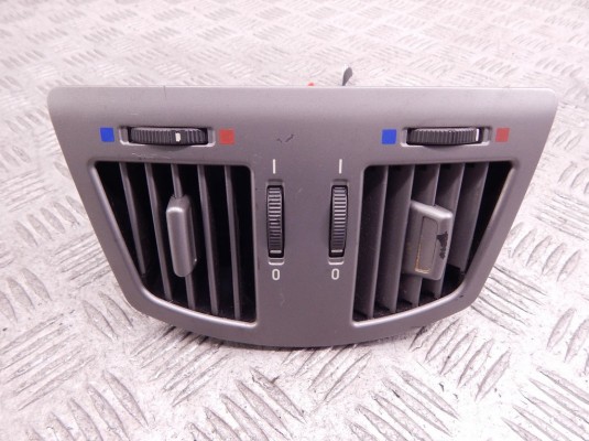 Дефлектор обдува салона BMW 7-series (E65/66)