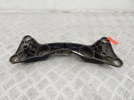 Кронштейн КПП BMW 1-series (E87) 22 31 6 778 033