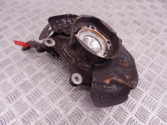 Ступица передняя правая BMW 5-series (E39) 31 21 1 092 854