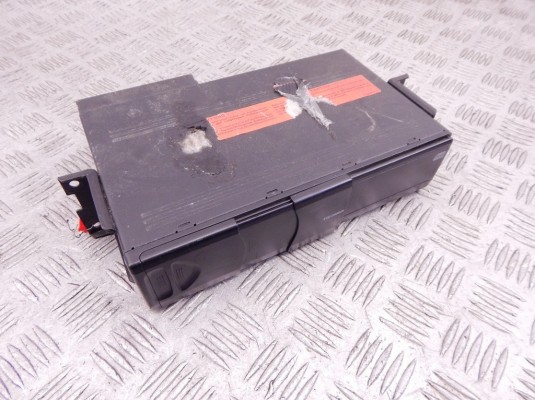 CD-чейнджер BMW 3-series (E46) 65 12 6 913 389