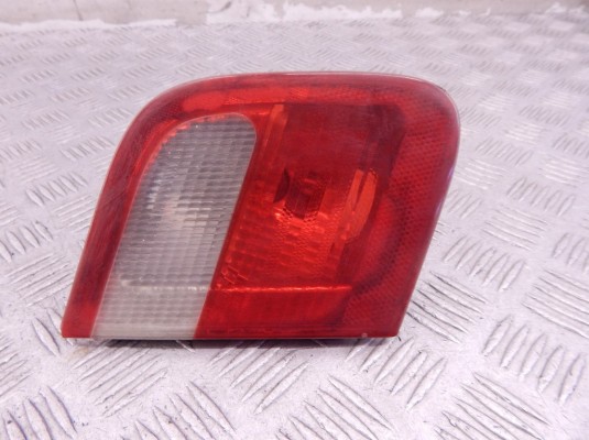Фонарь крышки багажника левый BMW 3-series (E46) 63 21 8 364 923 Фонарь крышки багажника левый BMW 3-series (E46) 63 21 8 364 923