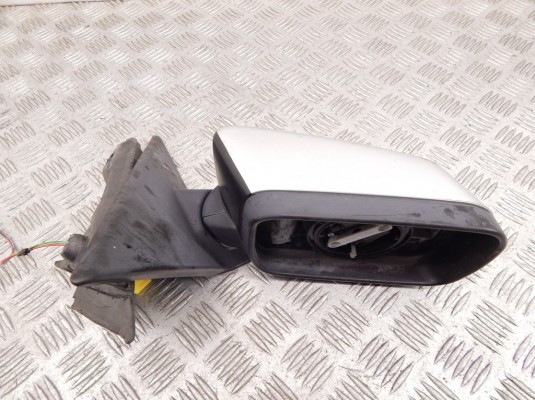 Зеркало наружное правое BMW 3-series (E46) 51 16 7 011 938