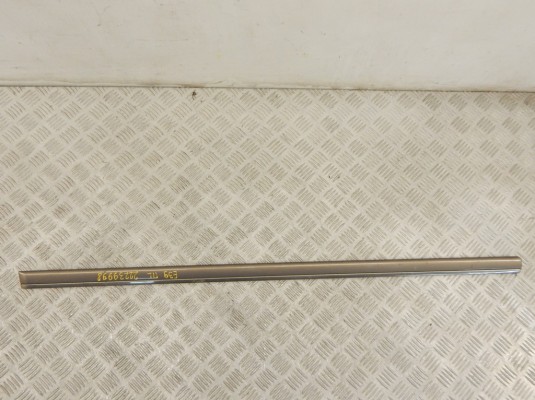 Молдинг двери передней левой BMW 5-series (E39) 51 22 7 004 029