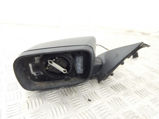 Зеркало наружное левое BMW 5-series (E39) 51 16 8 266 601