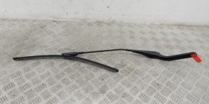 Щеткодержатель (поводок стеклоочистителя, дворник) BMW 1-series (E87) 61 61 7 169 972