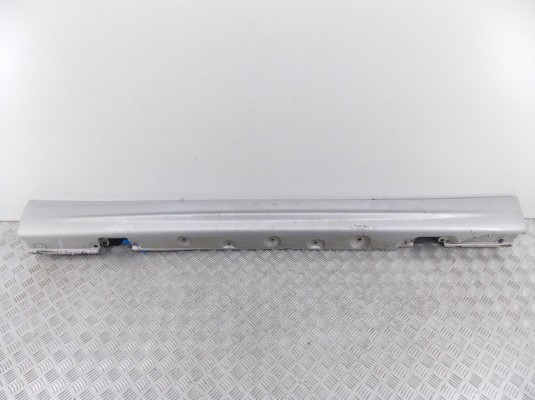 Накладка на порог BMW 3-series (E46) 51 71 8 209 755