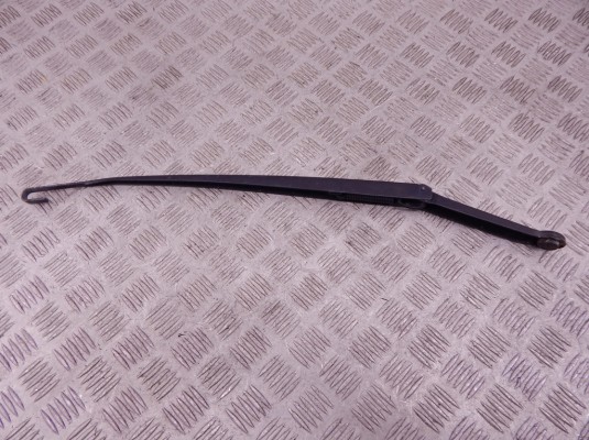 Щеткодержатель (поводок стеклоочистителя, дворник) BMW 3-series (E46) 61 61 7 007 128