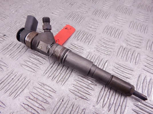 Форсунка BMW 3-series (E46) 13 53 7 789 661