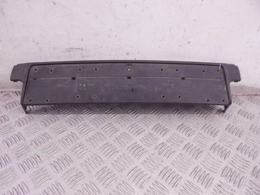Молдинг бампера переднего BMW 3-series (E36) 51 11 8 146 076