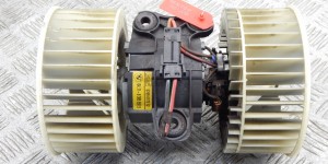 Моторчик печки BMW 5-series (E39) 64 11 8 385 558 Моторчик печки BMW 5-series (E39) 64 11 8 385 558