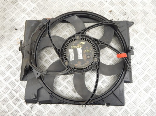 Вентилятор радиатора BMW 3-series (E90/91/92) 16 32 6 937 515 Вентилятор радиатора BMW 3-series (E90/91/92) 16 32 6 937 515