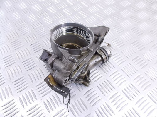 Корпус масляного фильтра BMW 5-series (E60/61) 11 42 7 533 067
