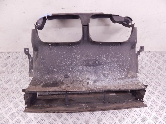 Воздухозаборник BMW 3-series (E46) 51 71 8 202 831