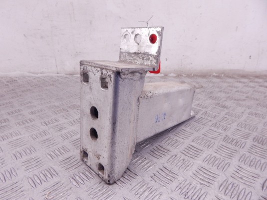 Отбойник бампера переднего BMW X3-series (E83) 51 11 3 448 461 Отбойник бампера переднего BMW X3-series (E83) 51 11 3 448 461