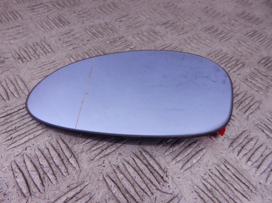 Стекло зеркала наружного левого BMW 3-series (E90/91/92) 51 16 7 145 267