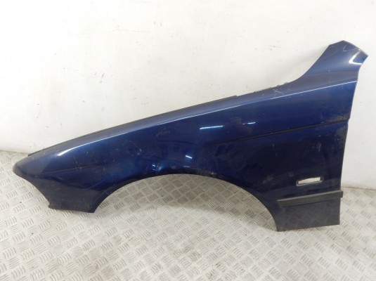 Крыло переднее левое BMW 5-series (E39) 41 35 8 162 133 Крыло переднее левое BMW 5-series (E39) 41 35 8 162 133
