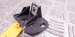 Крепление фары правой BMW 3-series (E90/91/92) 51 64 7 136 828 Крепление фары правой BMW 3-series (E90/91/92) 51 64 7 136 828