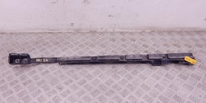 Кронштейн крепления порога BMW 7-series (F01/02) 51 77 7 187 106 Кронштейн крепления порога BMW 7-series (F01/02) 51 77 7 187 106