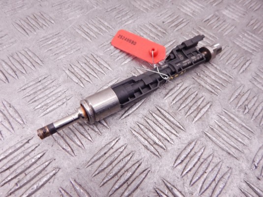 Форсунка BMW 3-series (F30/31) 13 64 7 639 994