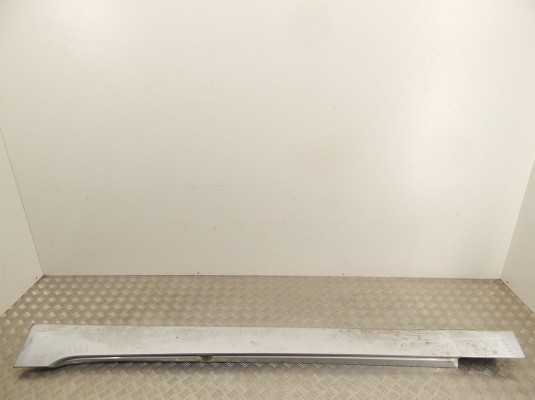 Накладка на порог BMW 5-series (E60/61) 51 77 7 033 759