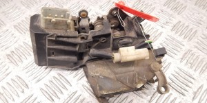 Замок двери передней правой BMW 7-series (E38) 51 21 8 235 102