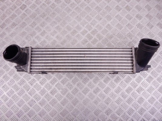 Интеркулер BMW X1-series (E84) 17 51 7 624 146 Интеркулер BMW X1-series (E84) 17 51 7 624 146