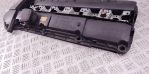 Клапанная крышка BMW 5-series (E39) 11 12 1 703 341 Клапанная крышка BMW 5-series (E39) 11 12 1 703 341