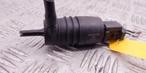 Насос (моторчик) омывателя стекла BMW 3-series (E46) Насос (моторчик) омывателя стекла BMW 3-series (E46)