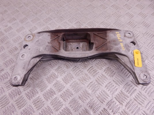 Кронштейн КПП BMW 6-series (E63/E64) 22 31 6 761 106