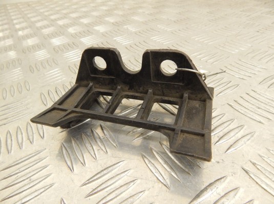 Кронштейн крепления бампера заднего BMW 5-series (E39) 51 11 1 970 389 Кронштейн крепления бампера заднего BMW 5-series (E39) 51 11 1 970 389