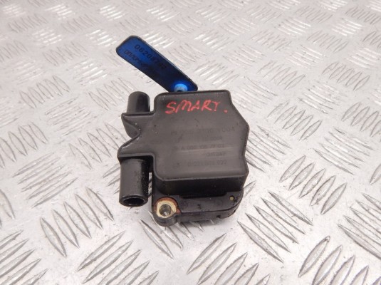 Катушка зажигания SMART Fortwo W450 (1998-2007) А 000 158 77 03 Катушка зажигания SMART Fortwo W450 (1998-2007) А 000 158 77 03