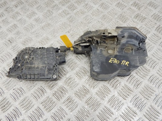 Замок двери передней правой BMW X5-series (E70) 51 21 7 167 582