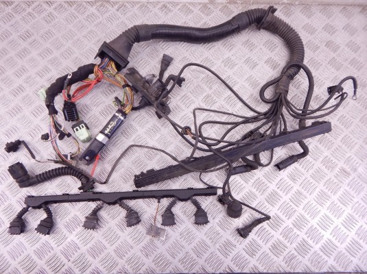 Проводка двигателя BMW 5-series (E39) 12 51 1 744 589 Проводка двигателя BMW 5-series (E39) 12 51 1 744 589