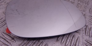 Стекло зеркала наружного правого BMW 3-series (E90/91/92) 51 16 7 252 894 Стекло зеркала наружного правого BMW 3-series (E90/91/92) 51 16 7 252 894