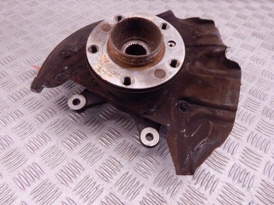 Ступица передняя правая BMW X5-series (E53) 31 21 6 761 576