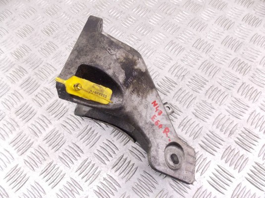 Кронштейн двигателя BMW 5-series (E60/61) 6777056 Кронштейн двигателя BMW 5-series (E60/61) 6777056