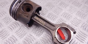 Поршень BMW 1-series (E87) 11 25 7 792 005