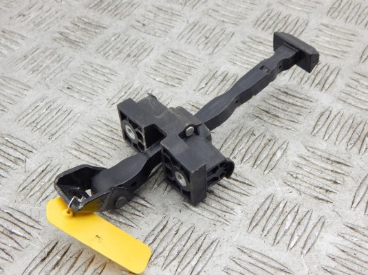 Ограничитель открывания двери задней BMW 2-series (F45/46) Ограничитель открывания двери задней BMW 2-series (F45/46)